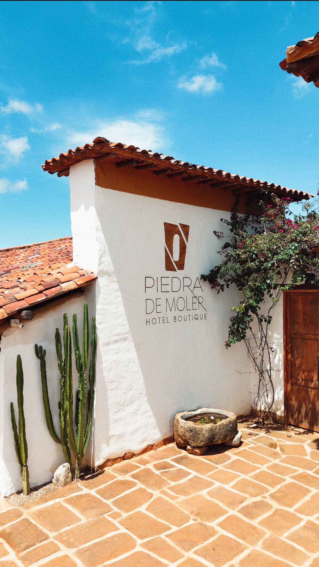 Fachada del Hotel Piedra de Moler